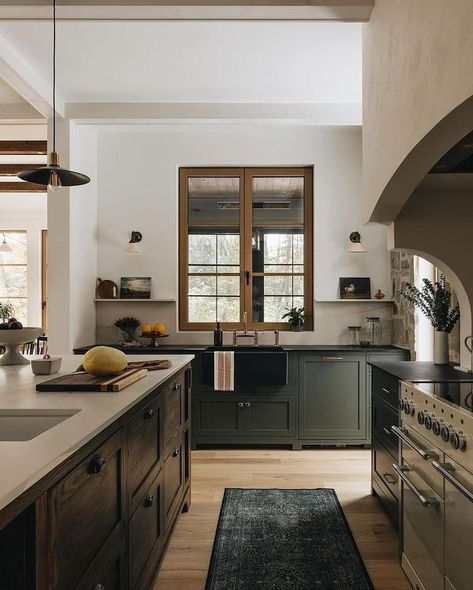 Kitchen Cabinets With White Walls, Cabinets With White Walls, English Modern Interior, Traditional Modern Home, International Interior Design, Earthy Home, Devol Kitchens, European Style Homes, Becki Owens