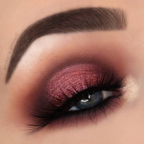 946 Likes, 203 Comments - H I L L A R Y • P E N N E L L (@hillary_pennell) on Instagram: “First look with the Anastasia Beverly Hills PRISM palette! I really love the colors of the palette…” Prom Lipstick, Eyeshadows Ideas, Burgundy Eyeshadow Looks, Eyeshadow Burgundy, Makeup Burgundy, Cranberry Eyeshadow, Maroon Makeup, Maroon Eye Makeup, Eye Shadow Looks