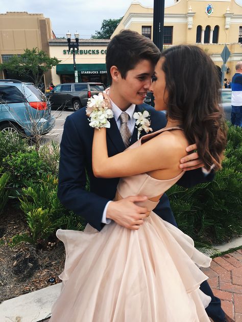 Champagne Prom Dress Couple, Champagne Pink Dress, Dress Couple, Champagne Prom Dress, Prom Date, Champagne Dress, Cute Prom Dresses, Pretty Prom Dresses, Pink Champagne