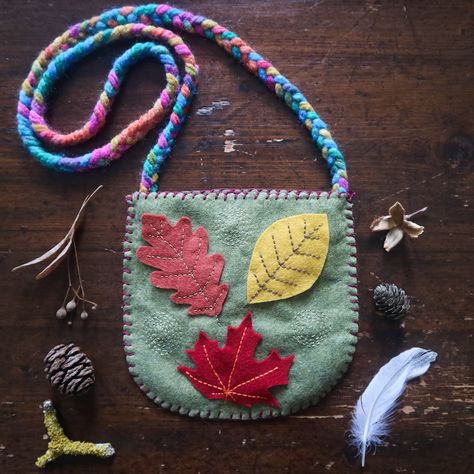 winterdragoncrafts - Etsy Autumn Leaves Craft, Treasure Bag, Waldorf Crafts, Bag Sewing Pattern, Dragon Crafts, Pattern Printable, Sewing School, Leaf Crafts, Felt Pattern