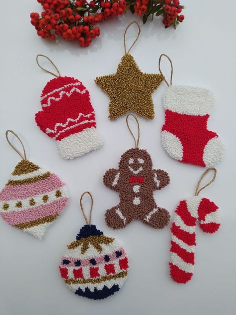 Unique Punch Needle Christmas Ornaments. Original New Year Gift!🎁 These handmade ornaments will definitely add Christmas cheer to your tree.🎅🏻🎄 %100 Handmade Punch Needle Christmas, Punch Needle Coasters, Coasters Christmas, Diy Christmas Ornament, Christmas Punch, Ornaments Christmas Tree, Diy Gift Set, Christmas Rugs, Punch Needle Patterns