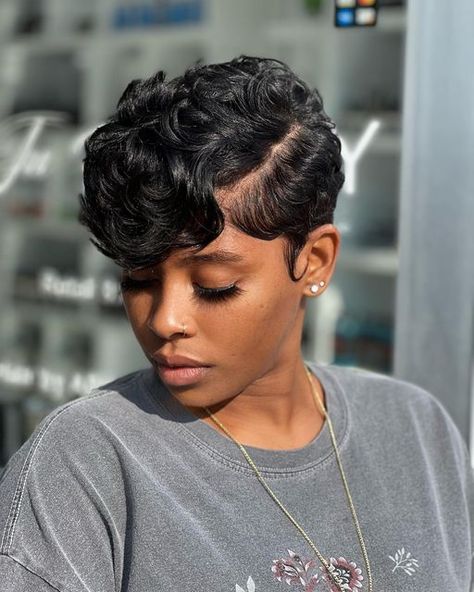 Finger Waves Short Hair, Kort Bob, Short Relaxed Hairstyles, Black Hair Short Cuts, Short Curly Pixie, Short Black Hair, Short Hair Images, Natural Hair Short Cuts, Short Hair Black