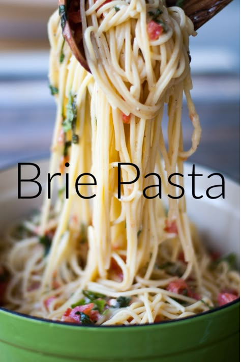 Recipes That Use Brie Cheese, Brie Cheese Dinner Recipes, Bree Cheese Pasta, Recipes Using Brie, Brie And Tomato Pasta, Brie Dinner Recipes, Recipes With Brie Cheese Dinners, Brie Recipes Pasta, Tomato Brie Pasta