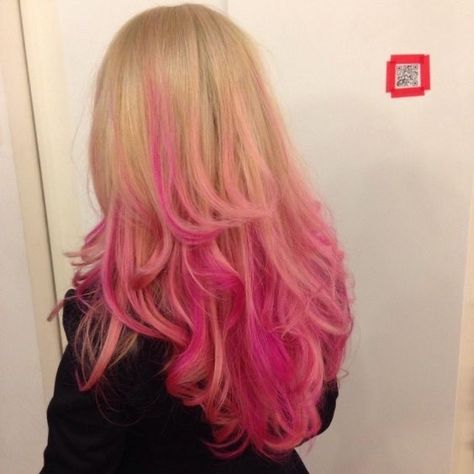 Pink And Blonde Hairstyles, Ombré Pink Hair, Hot Pink Highlights In Blonde Hair, Blonde Hair With Pink Ends, Blonde Hair Pink Tips, Pink Gradient Hair, Pink Tips Hair, Blonde Pink Ombre, Blonde And Pink Hair