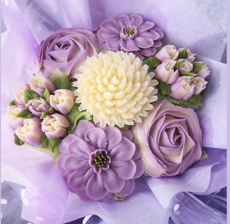 Bouquet Flower Cupcakes, Muffin Flower Bouquet, Flower Cupcakes Bouquet, Mothers Day Cupcake Bouquet, Flower Bouquet Cupcakes, Roses Cupcakes Bouquet, Cupcake Floral, Buttercream Flower Cupcake Bouquet, Cupcake Bouquet Tutorial