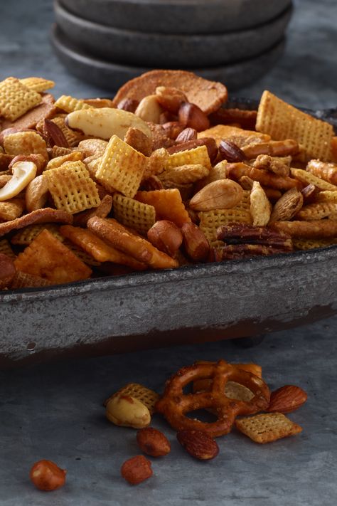 Rye Chips, Sesame Sticks, Hot And Spicy, Mini Pretzels, Party Mix, Mixed Nuts, Garlic Salt, Baking Sheets, Hot Meals