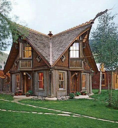 Viking/Nordic style house. Unique Cabin, Viking House, Rustic Exterior, Storybook Cottage, Cabin Vacation, Unusual Homes, Cottage Cabin, Luxury Amenities, Church Architecture