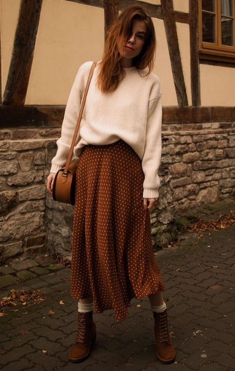 Dressy Fall Outfits Women, How To Style Knitwear, Orange Skirt Outfit, Fall Maxi Skirt Outfits, Fall Maxi Skirt, Fall Inspo Outfits, Church Outfit Fall, Maxi Skirt Fall, Spring Skirt Outfits