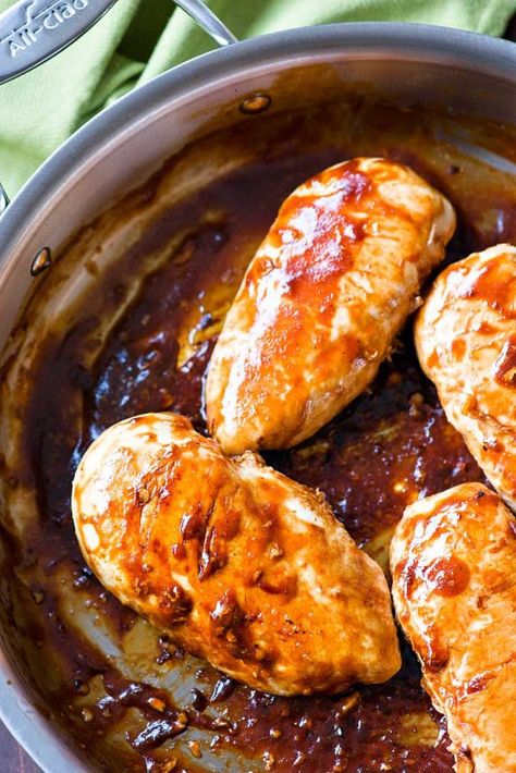 Stove Top Bbq Chicken, Stove Chicken Recipes, Bbq Sauce Chicken Breast, Skillet Bbq Chicken, Pan Bbq Chicken, Spicy Bbq Chicken, Pan Grilled Chicken, Pan Cooked Chicken, Bbq Grilled Chicken Recipes