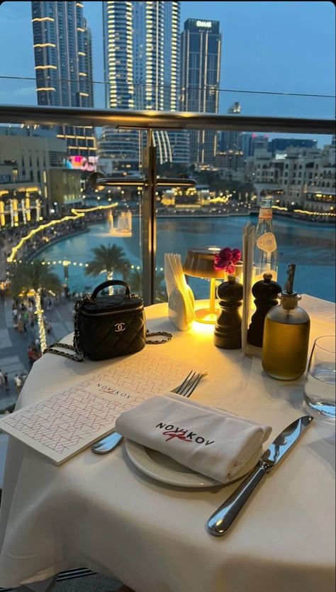 Current Aesthetic, Dubai Houses, Birthday Aesthetic, Dubai Vacation, Dubai Aesthetic, Dubai Lifestyle, Living In Dubai, Casual Dining Restaurant, Dubai Life