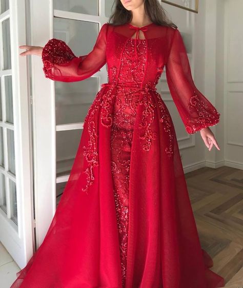 https://www.facebook.com/196649327720509/photos/pcb.249527705766004/249527635766011/?type=3&theater Gown Queen, Queen Gown, Prom Dress Ball Gown, Hijab Dress Party, Soiree Dress, Dress Ball Gown, Cherry Dress, Queen Dress, فستان سهرة