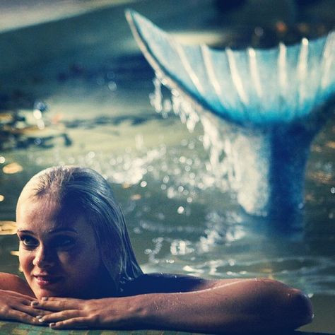 Aquamarine. Aquamarine Movie, Realistic Mermaid Tails, Sara Paxton, Mermaid Movies, Realistic Mermaid, H2o Mermaids, Mako Mermaids, Mermaid Pictures, Mermaid Aesthetic