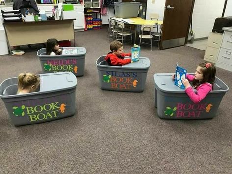 Adorable "Book Boat" made out of a Rubbermaid tote bin. Book Boat, Flexible Seating Classroom, Classroom Seating, Kids Reading Books, Preschool Craft, Classroom Library, Classroom Setup, Classroom Design, Salou