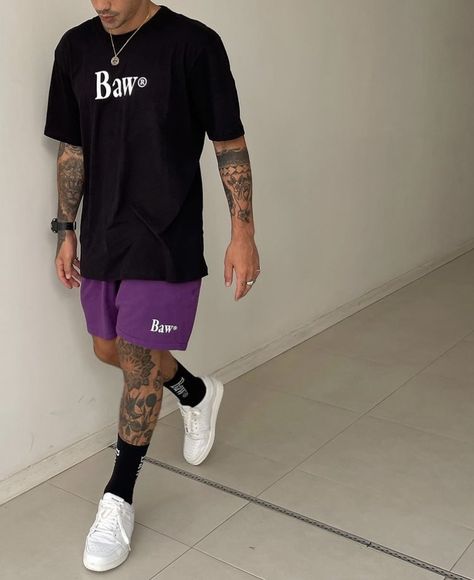 Summer Beach Fits Men, Nba Shorts Outfit Men, Outfits Con Short Hombre, Guys Shorts Outfit, Nba Outfits Men, Purple Shorts Outfit, Shorts Outfits Men Streetwear, Mens Alternative Fashion, Streetwear Boy