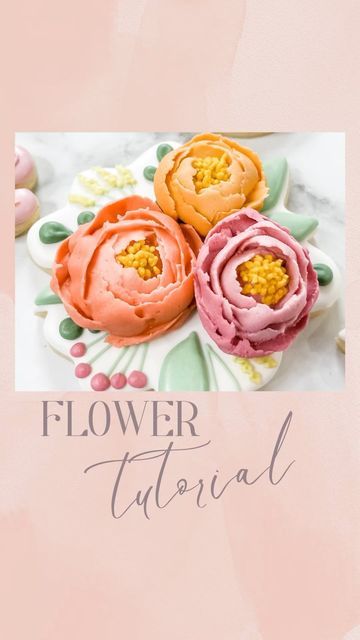 Lindsay Johnson, Decorated Biscuits, Peony Tutorial, Buttercream Flowers Tutorial, Floral Cookies, Buttercream Designs, Designer Cookies, Biscuit Decoration, Frosting Flowers