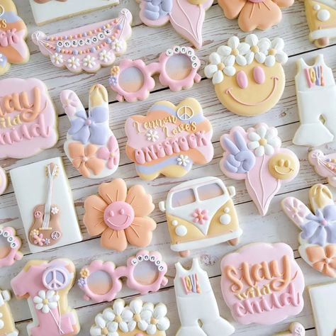 Fourever Groovy Cookies, Retro Birthday Cookies, 70s Cookies Decorated, Two Groovy Cookies Decorated, Retro Cookies Decorated, Five Is A Vibe Cookies, Two Groovy Birthday Party Ideas, Groovy One Cookies, Groovy Cookies Decorated