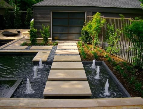 Water Entrance House, Modern Water Feature Entrance, Terrace Waterbody Design, Retention Pond Design, Koi Pond House Entrance, Reflection Pond Modern, Modern Water Feature, Modern Entrance, Fountain Design