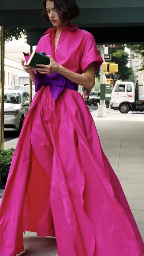 Fushia Outfit, Bow Dresses, Carolina Herrera Dresses, Rose Fushia, Color Blocking Outfits, Fashion Gowns, Taffeta Dress, Fabulous Clothes, Fabulous Dresses