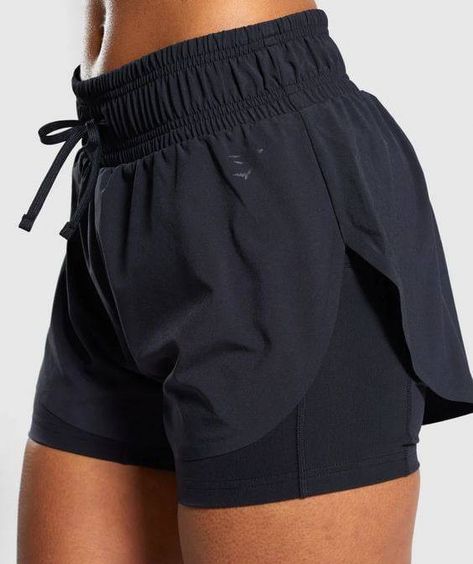 Mode Tennis, Looks Adidas, Running Clothes Women, Closet Colors, Fitness Wear Outfits, Smink Inspiration, Sporty Outfits, Running Clothes, Athletic Outfits