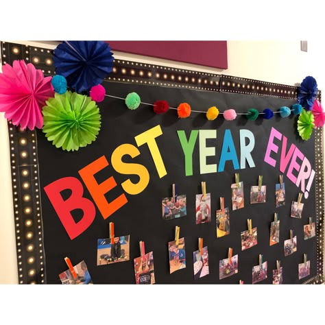 Best year ever! End of the school year bulletin board! #frenzyinfirst End Of School Year Classroom Door, End Of School Year Door Decorations, Clasroom Board Decor, End Of School Year Bulletin Board Ideas, Year 6 Leavers Ideas, End Of The Year Bulletin Board Preschool, End Of The Year Door Decoration, End Of Year Classroom Door, End Of Year Bulletin Board Ideas