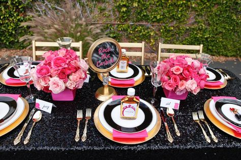 Pink Black And White Wedding Centerpieces | Pretty In Punk Inspiration Shoot - The Sweetest Occasion | The ... Tablecloth Ideas, Wedding Table Pink, Gold Tablecloth, Punk Wedding, Table Rose, Unique Wedding Receptions, Sequin Tablecloth, Sequin Table, Pink And Gold Wedding