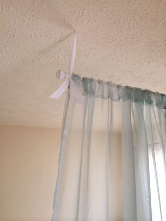 How to Hang Curtains in a Dorm - Curtains Up Blog | Kwik-Hang Diy Curtain Hanging, Dorm Curtains, Ikea Room Divider, Apartemen Studio, Diy Room Divider, Trendy Apartment, Deco Studio, Diy Ceiling, Diy Ikea Hacks