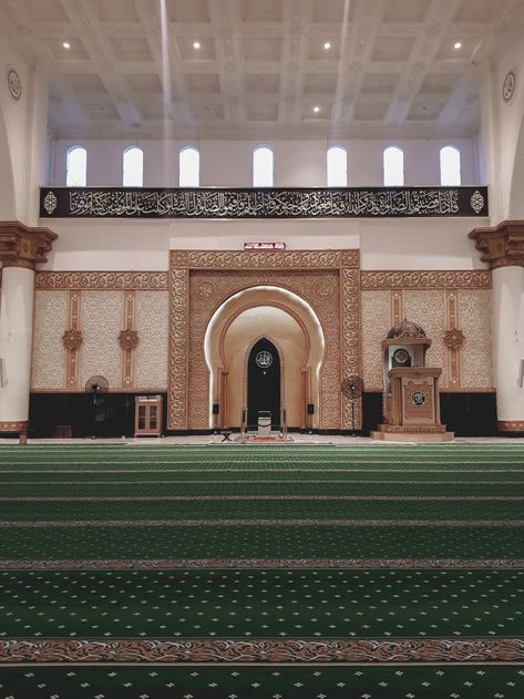 Inside Mosque, Inside A Mosque, Glass Handrail, Shoe Room, Mosque Design, Mosque Art, Hand Photography, Drip Outfit Men, Mosque Architecture