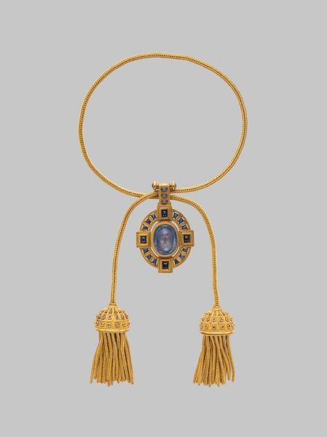 The Transformative and Universal Allure of Jewelry at The Met | The Met | Sotheby’s Neoclassical Jewelry, Jewelry Showcases, Italian Jewelry, Cameo Necklace, Art Antique, Ancient Jewelry, Ancient Rome, Jewelry Inspo, Antique Jewellery