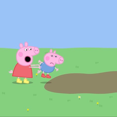 Peppa Pig Pictures, George Peppa, Peppa Pig Memes, Peppa And George, Weird But Funny, Pepper Pig, Peppa Pig Funny, Peppa Pig George, Pig Pictures