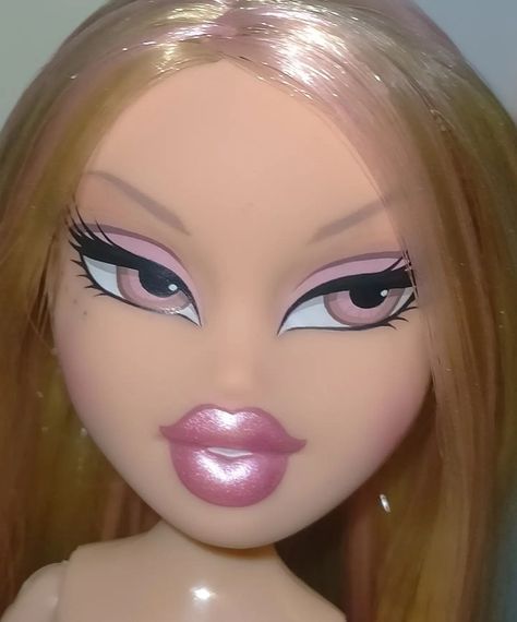 @s__030__b • Instagram photos and videos Pageant Hair And Makeup, Bratz Doll Makeup, Bratz Makeup, Dolls Aesthetic, Bratz Aesthetic, Black Bratz Doll, Pageant Hair, Brat Doll, Retro Makeup