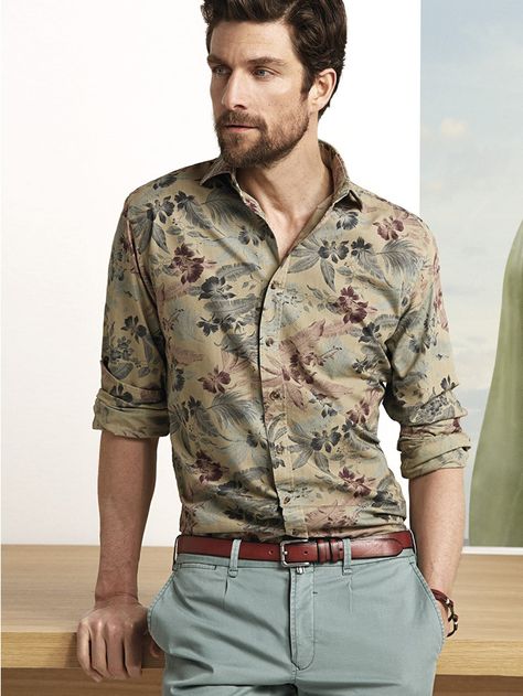 Floral Shirt Outfit, Mens Printed Shirts, Men Fashion Casual Shirts, Formal Mens Fashion, Mens Casual Dress Outfits, Stylish Mens Outfits, Mens Casual Dress, Summer Outfits Men, Men Shirt Style