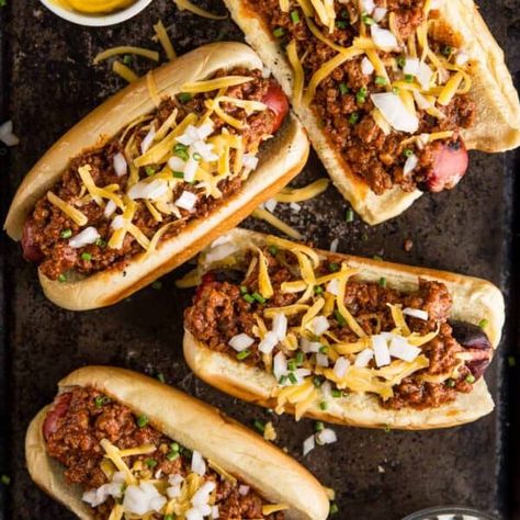 Loaded Hot Dogs, Best Hot Dog Chili Recipe, Chili Sweet, Hot Dog Buns Recipe, Chili Dog Chili Recipe, Hotdog Chili Recipe, Homemade Hot Dogs, Chilli Dogs, Chili Dog