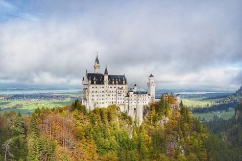 Visiting Neuschwanstein Germany Cinderella Castle For a Fairytale Day - WanderInGermany Germany Itinerary, Bavarian Alps, Castles To Visit, Europe Trip Itinerary, European Destination, Cinderella Castle, European Destinations, Fall Travel, Going On Holiday