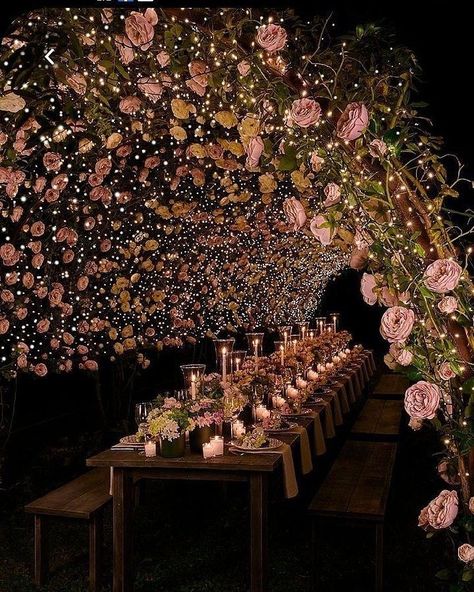 Indian Wedding Aesthetic, Simple Wedding Decorations, Dream Wedding Decorations, Desi Wedding Decor, Wedding Planning Decor, Dream Wedding Venues, Something Unique, Wedding Decor Style, Dream Wedding Ideas Dresses