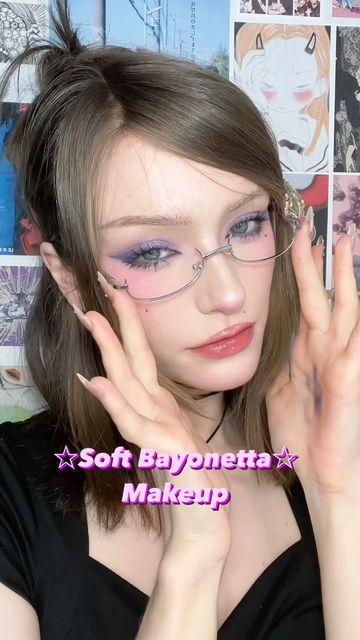 ☆*:.｡.marina.｡.:*☆ on Instagram: "☆Soft Bayonetta Makeup look☆ Perfect look for glasses girlies (like me)" Bayonetta Makeup Look, Makeup With Glasses On, Soft Bayonetta Makeup, Soft Bayonetta, Glasses Makeup Looks, Makeup Looks With Glasses, Bayonetta Makeup, Makeup For Glasses, Makeup With Glasses