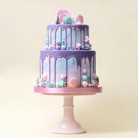 Fairy-tale-cakes18 – Fubiz Media Purple Cakes Birthday, Candy Birthday Cakes, Beautiful Cake Designs, Creative Cake Decorating, Creative Birthday Cakes, Beautiful Birthday Cakes, Baby Birthday Cakes, Cake Decorating Designs, Crazy Cakes