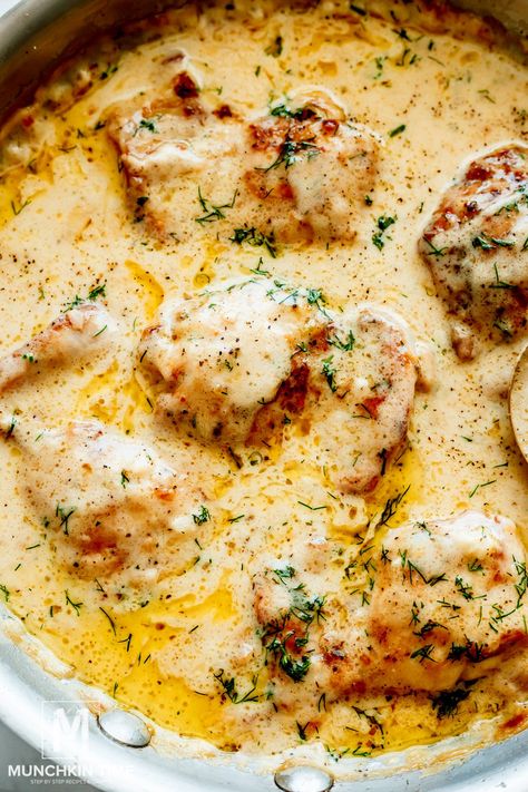 Creamy Chicken Thigh Recipes, Tampon Insertion, Chicken Thighs In Oven, Baked Boneless Chicken Thighs, Munchkin Time, Oven Baked Chicken Thighs, Chicken Breast Crockpot Recipes, Crockpot Chicken Breast, Seared Chicken