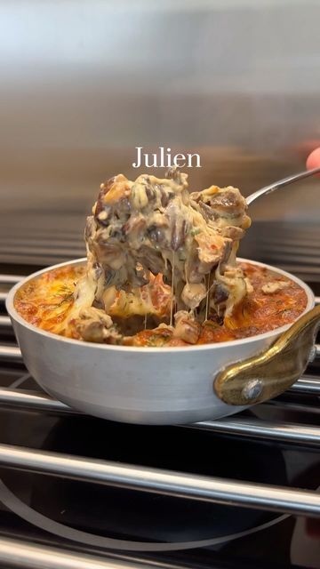 Mushroom Julienne, Beef Shanks, Osso Buco Recipe, Beef Shank, Wagyu Beef, Italian Recipes Authentic, The Soviet Union, Dessert Dishes, Melt In Your Mouth