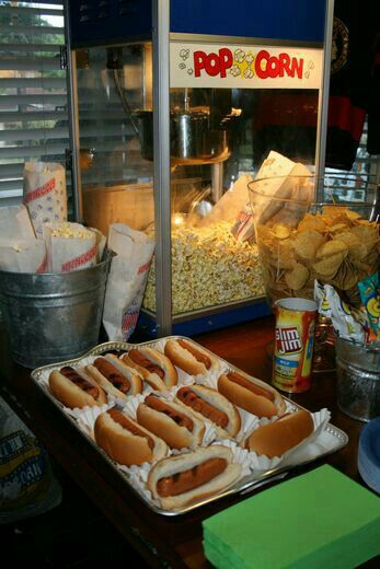 Ger's and Dean's hotdogs. I don't know where they put it all lol!!! Movie Theatre Birthday Party, Nacho Appetizer, Movie Theater Party, Birthday Movie Night, Outdoor Movie Party, Cinema Party, Backyard Movie Party, Movie Night For Kids, Movie Night Food