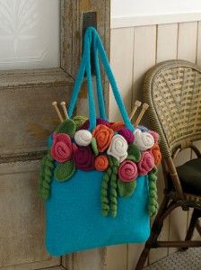 Felted Crochet Patterns, Free Crochet Rose Pattern, Crochet Puff Flower, Crochet Rose Pattern, Crochet Tote Pattern, Felted Crochet, Crochet Tote Bag, Crochet Bags Purses, Crochet Rose