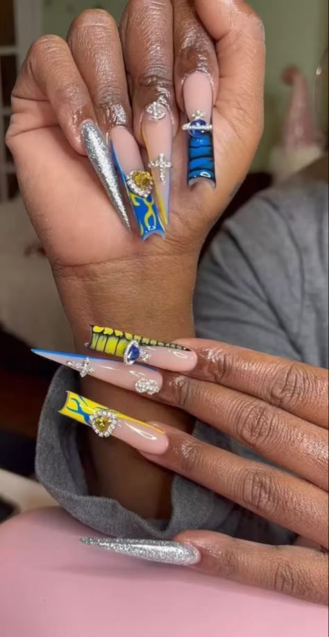 Square And Stiletto Nails Together, Xxl Acrylic Nails, Christ Nails, Exotic Nail Designs, Bad Nails, Fye Nails, Long Acrylic Nail, Long Acrylic Nail Designs, Nails Inspired