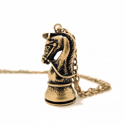 Chess Piece Pendant Necklace The Westing Game, Medieval Romance, Wood Chess, Chess Sets, Different Types Of Wood, Fashion And Beauty Tips, New Chic, Color Vintage, Chess Pieces