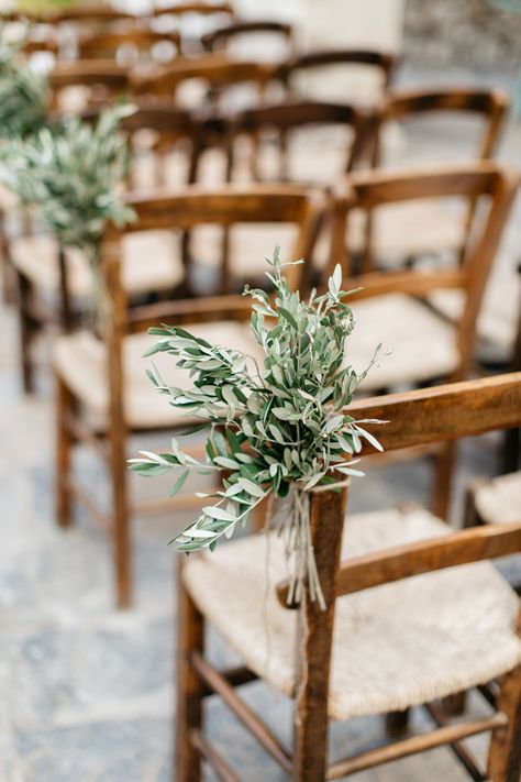 Simple Aisle Wedding Decor, Greenery Chair Decor Wedding, Isle Chair Decorations Wedding, Isle For Wedding Ceremony, Eucalyptus Wedding Chairs, Flowers On Wedding Chairs, Wedding Decoration Greenery, Isle Greenery Wedding, Chair Ends Wedding