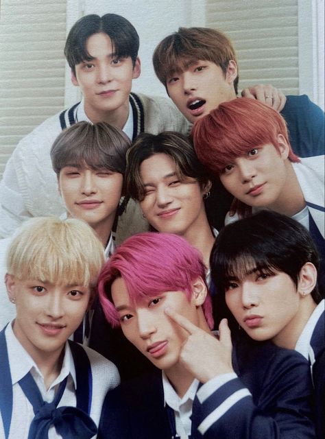 Pirate Kids, Park Seong-hwa, Woo Young, Group Photo, Kim Hongjoong, Group Photos, Kpop Boy, Extended Play, One Team