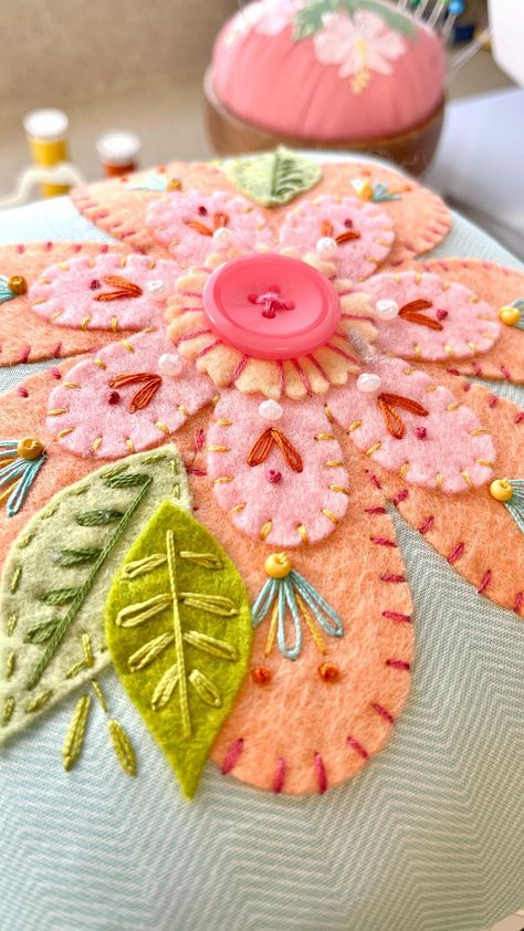 A little hand stitching on a lovely Irish ornament. 🍀 2 different stitches: the Lazy Daisy and the Lacey Stitch. I use both simple… | Instagram Felt Crafts To Sell, Felt Applique Ideas, Sweater Embellishment, Easter Felt Crafts, Felt Embroidery Patterns, Felt Pillows, Embroidery On Felt, Wool Applique Quilts, Applique Techniques