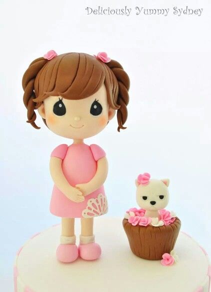 Cute girl with her pet in the basket - modelling Fondant Girl, Fondant People, Fondant Figures Tutorial, Fondant Animals, Cake Topper Tutorial, Fondant Cake Toppers, Fondant Tutorial, Fondant Decorations, Art Fabric