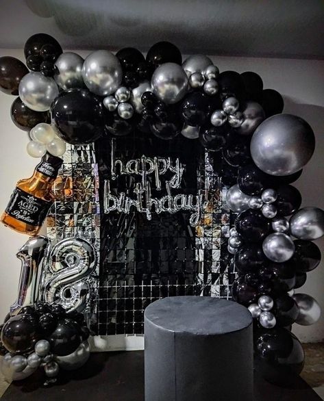 Gray Party Decorations, Birthday Decor For Him, Birthday 25, Small Birthday Parties, Black Party Decorations, Birthday Decorations At Home, 18th Birthday Decorations, 17th Birthday Ideas, 40th Birthday Party Decorations