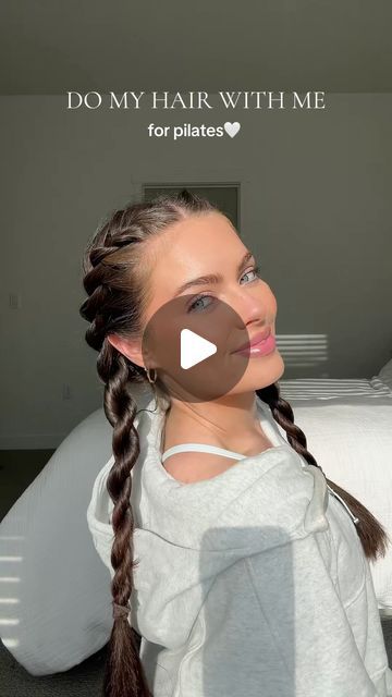 Cute Hairstyles For Church, Hairstyles For Church, Western Hairstyles, Camera Girl, Greasy Hair Hairstyles, Easy Hair, French Twist, Girl Style, Hair Hairstyles