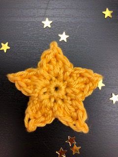 Crochet Stars in Three Sizes - Stickytapeandstring Crochet Stars Pattern Free Uk, Small Crochet Stars Free Pattern, Tiny Crochet Star, Crochet Small Star Free Pattern, Christmas Star Crochet Pattern Free, Crochet Star Of David, Tiny Star Crochet Pattern, Stars Crochet Pattern, Crochet Star Patterns Free