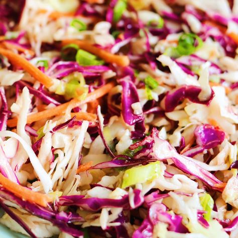 The Best Crunchy Coleslaw Recipe (for BBQ Pulled Pork) Coleslaw Recipe For Pulled Pork, Crunchy Slaw Recipe, Crockpot Collard Greens, Tangy Coleslaw Recipe, Southern Cornbread Salad, Homemade Coleslaw Dressing, Classic Coleslaw Recipe, Easy Coleslaw, Coleslaw Recipe Easy